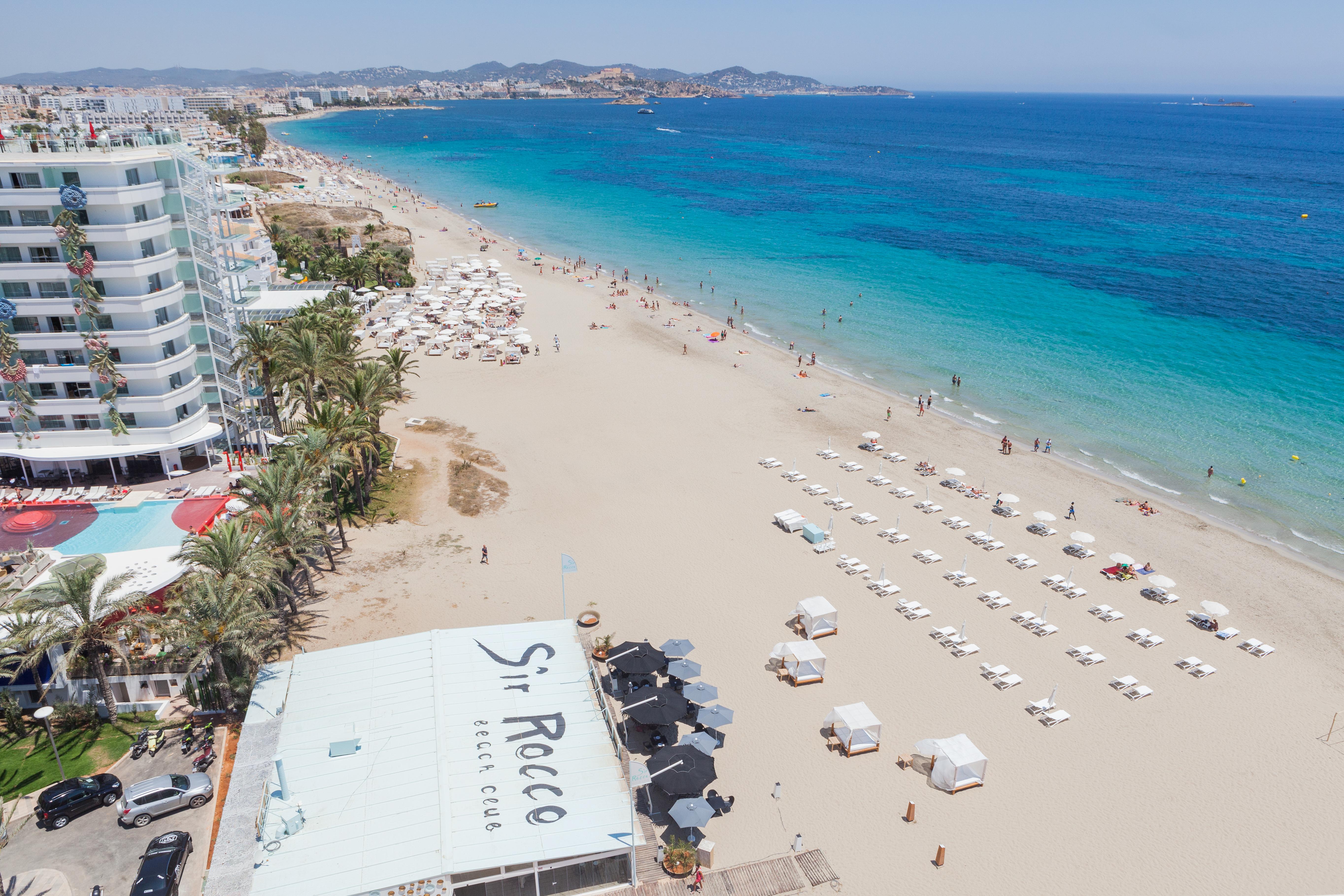The Unexpected Ibiza Hotel - Ushuaia Club Entrance Included (Adults Only) Platja d'en Bossa Eksteriør bilde Aerial view of the beach